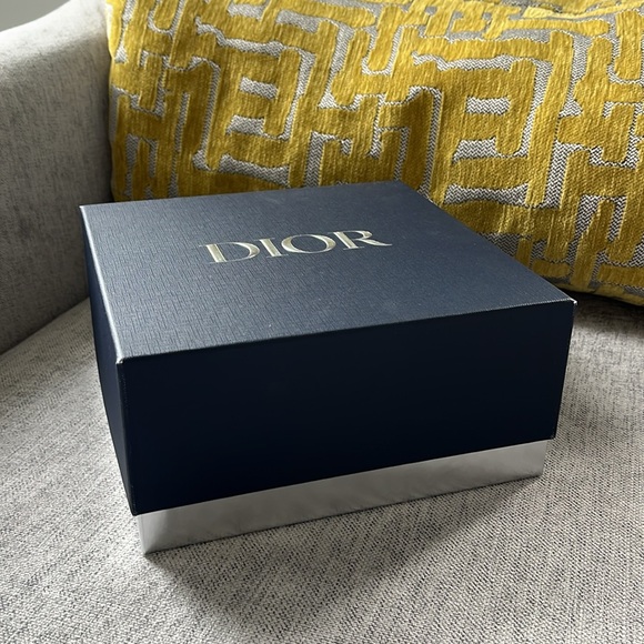 Dior gift box - Picture 2 of 4